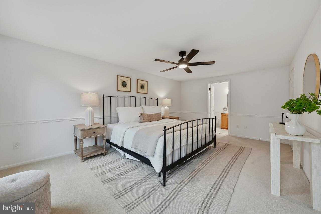 12615 Heritage Farm Ln photo 45