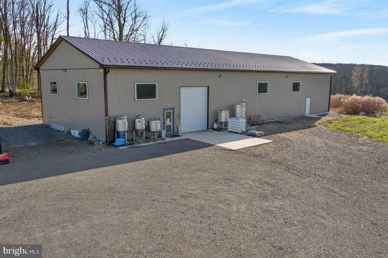 596 Harman Rd photo 11