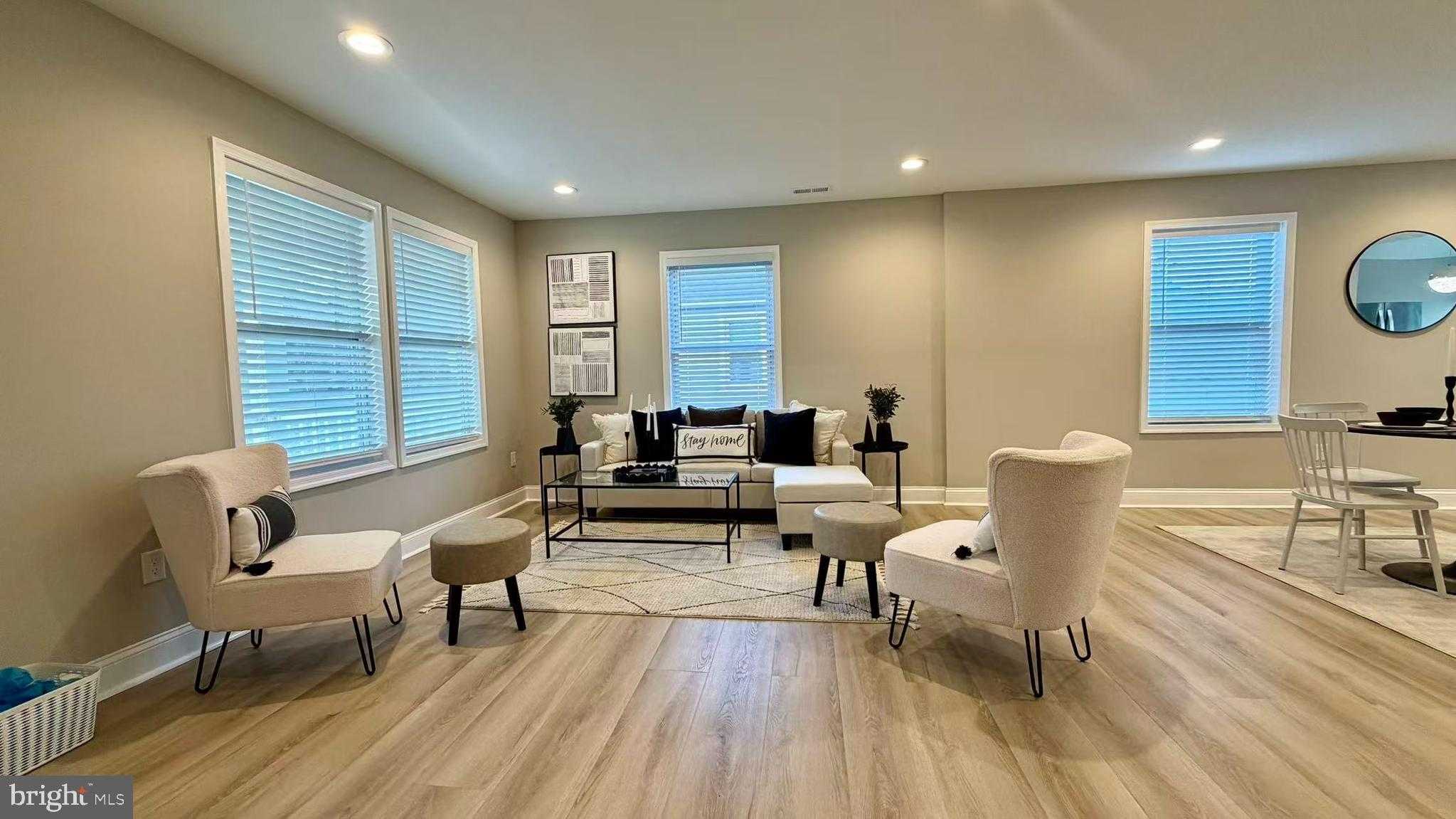 19 Ritters Ln photo 7