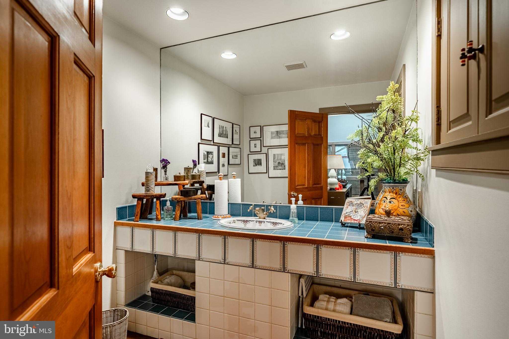 7 Bittersweet Dr photo 24