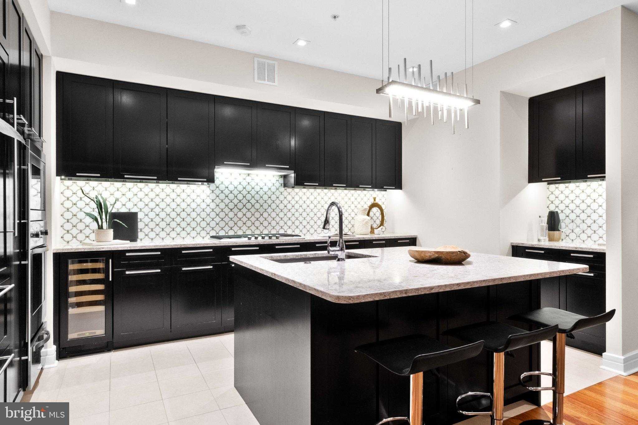 1414 S Penn Sq photo 10