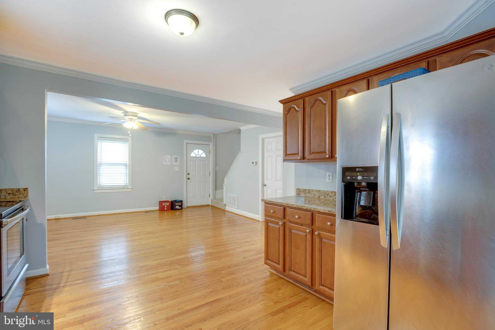 8104 Prince Georges Dr photo 6