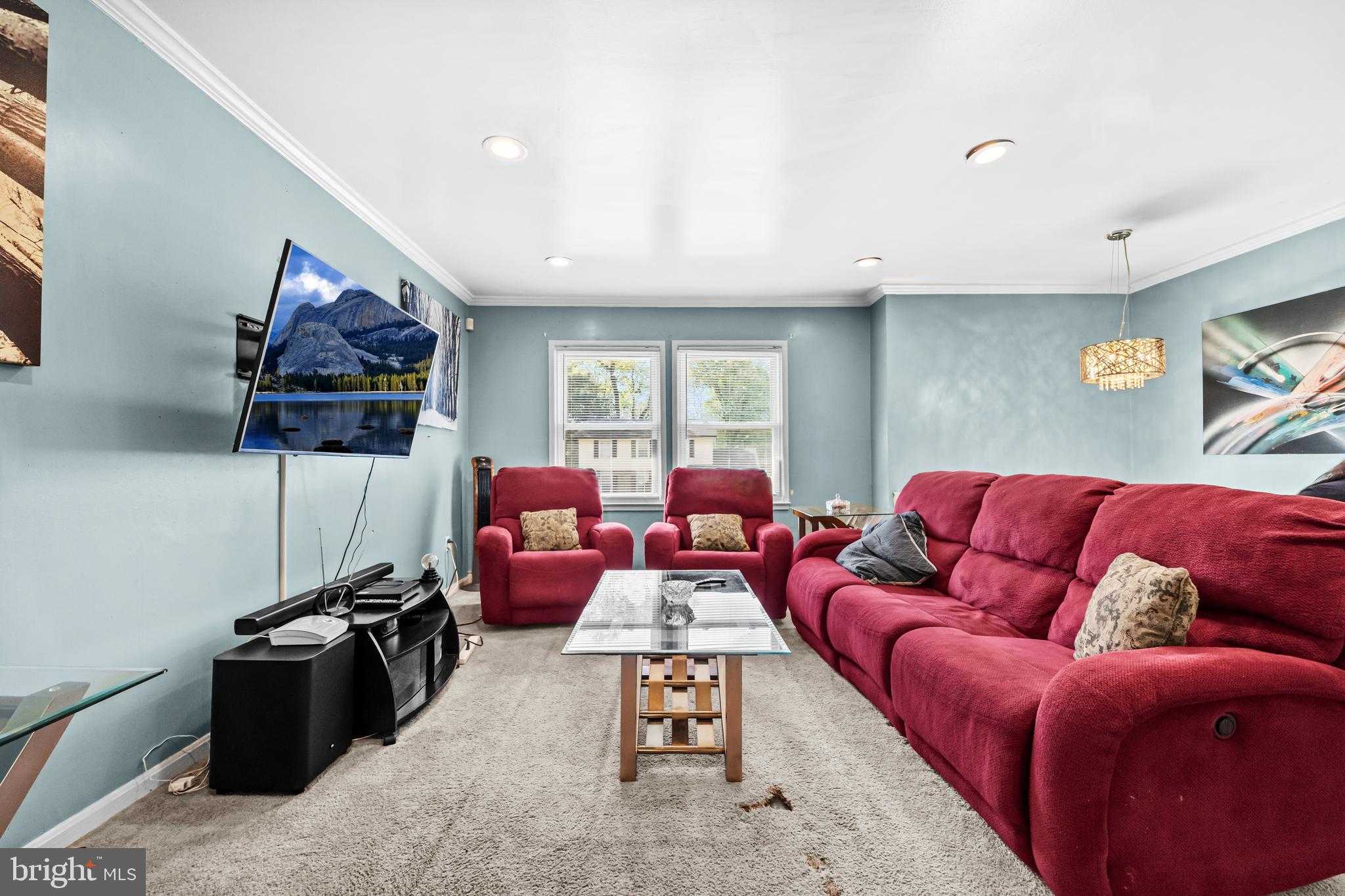 16 Amwich CT photo 3