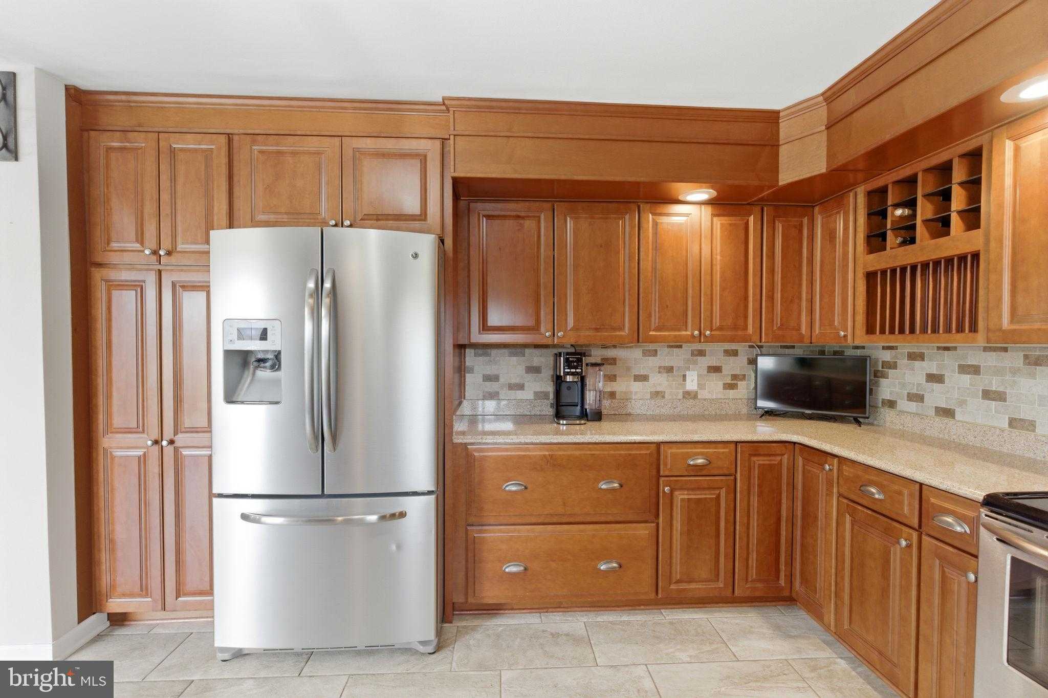 17 Renaissance Dr photo 30