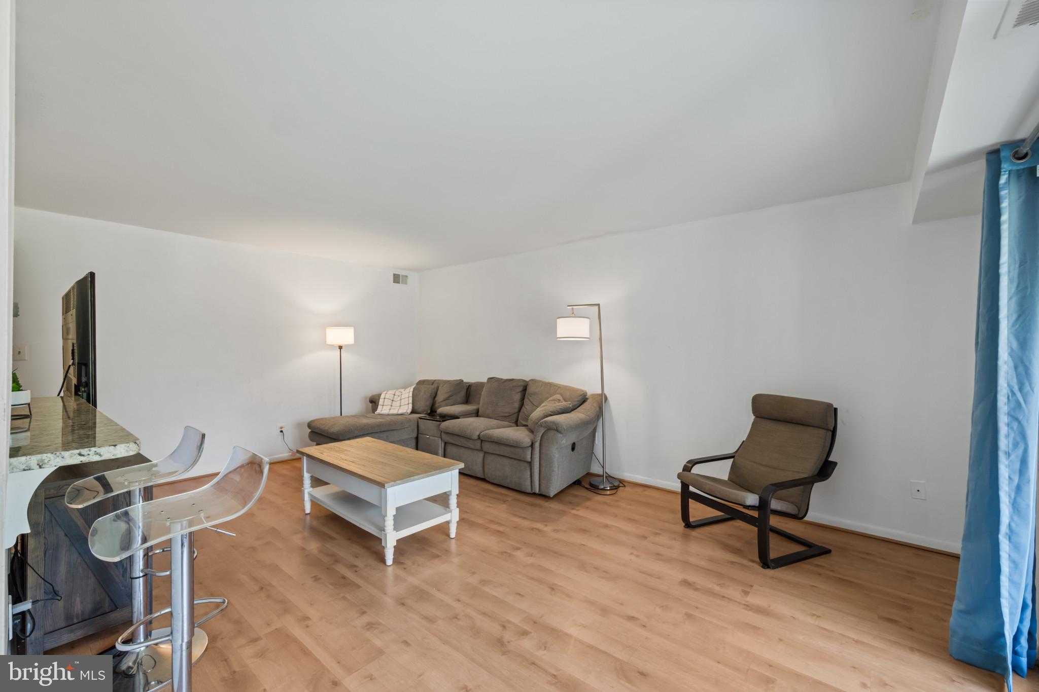 5 Elphin CT Unit 301 photo 4