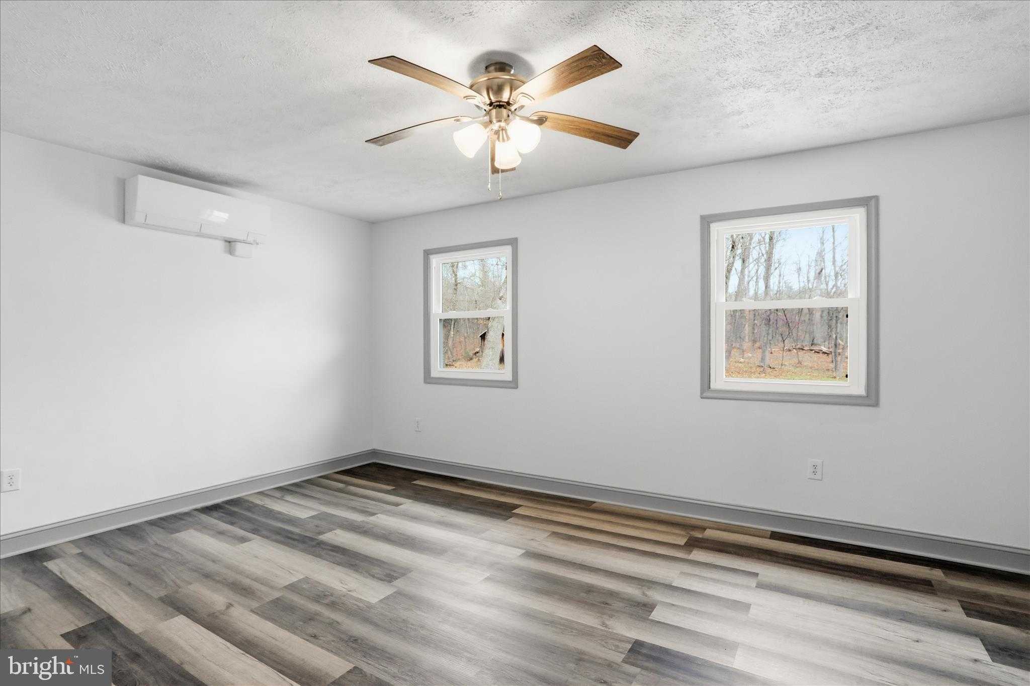 1310 Siler Rd photo 23