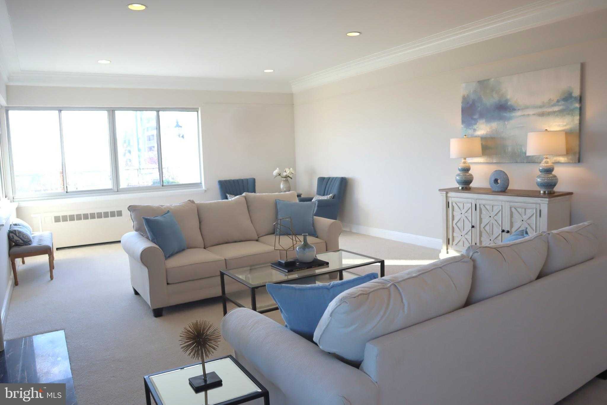 10401 Grosvenor Pl Apt 1704 photo 17