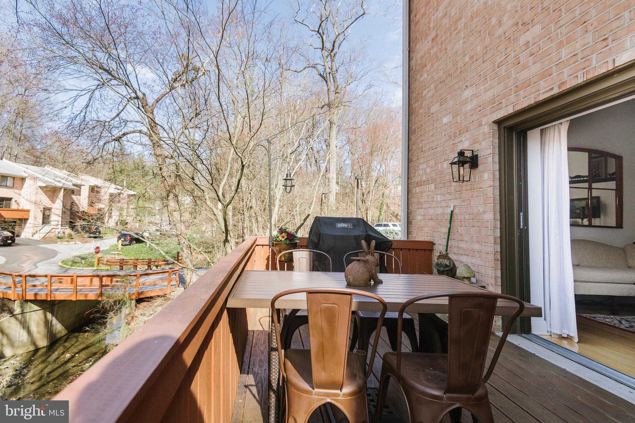 532 N Lemon St photo 24