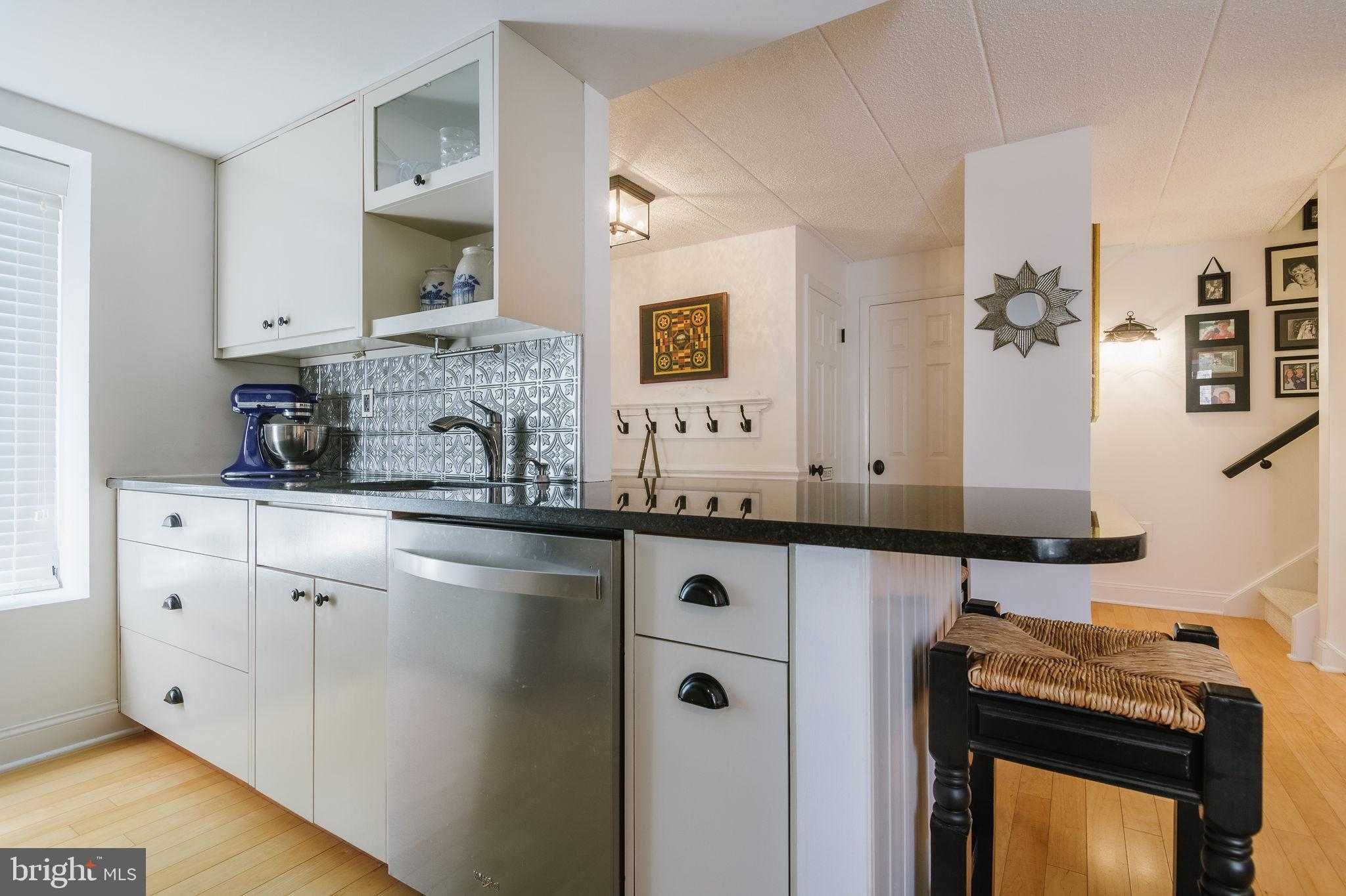 532 N Lemon St photo 7