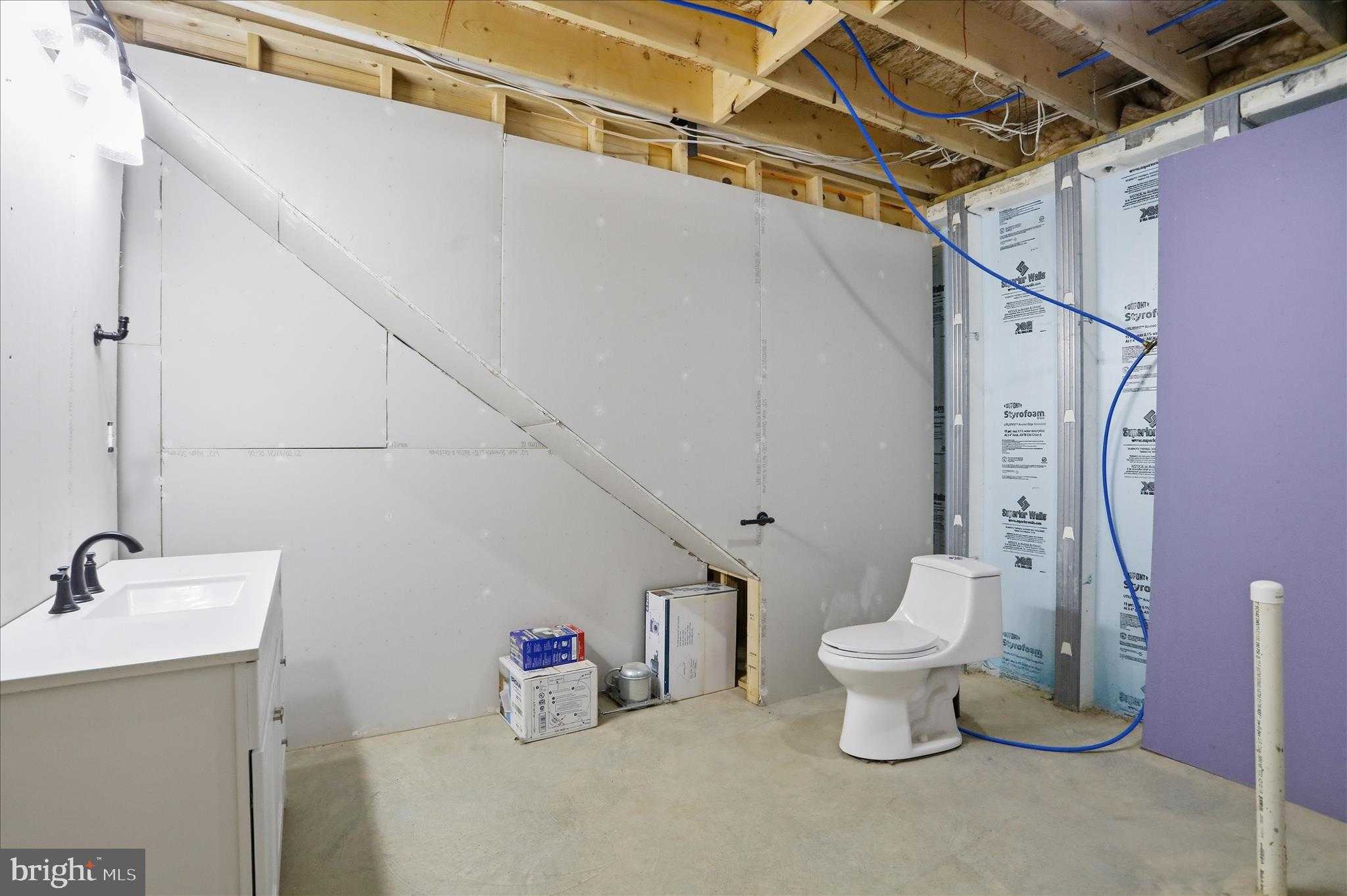 275 Sine Pl photo 36