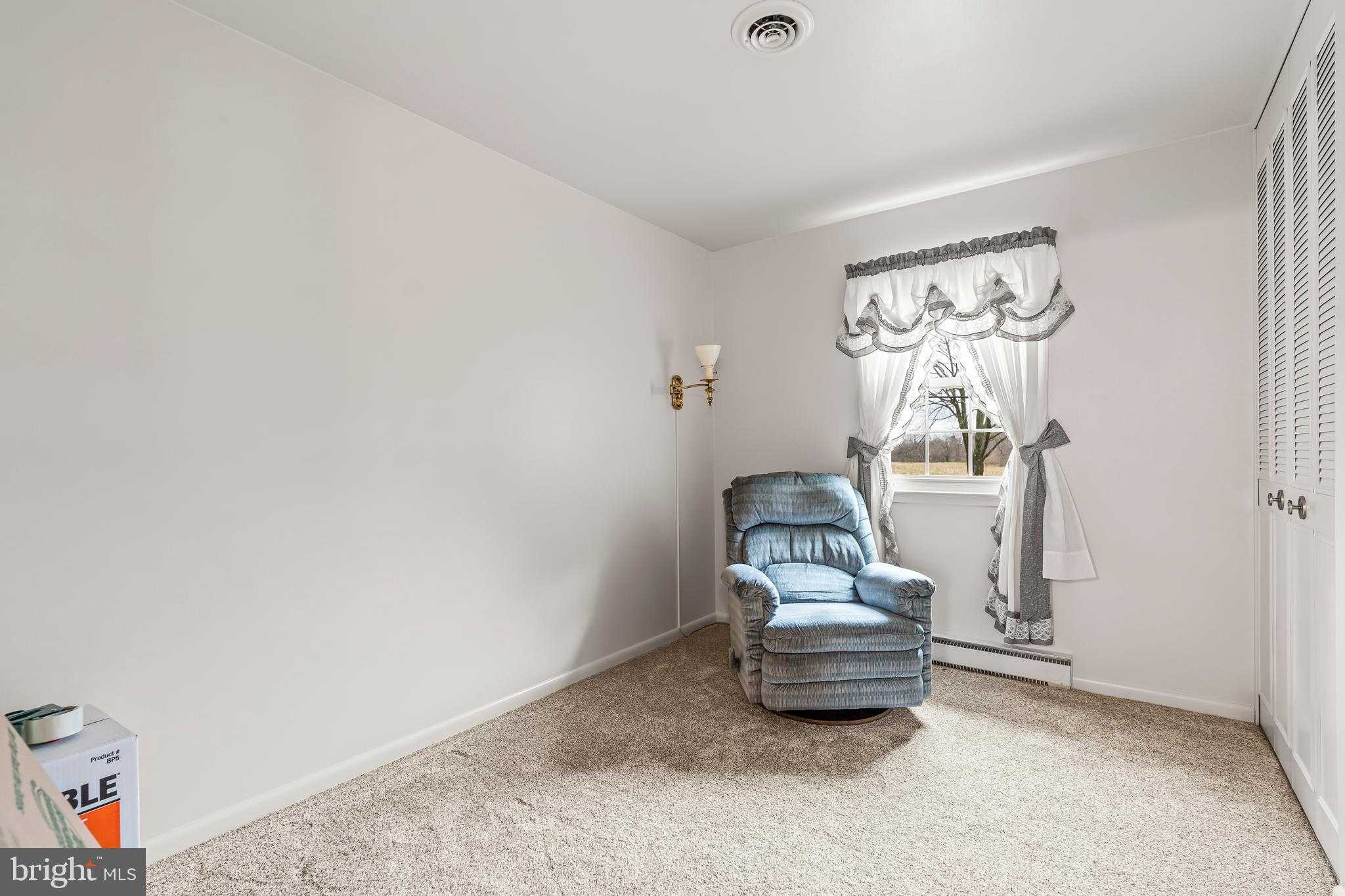 1404 Marshall St photo 20