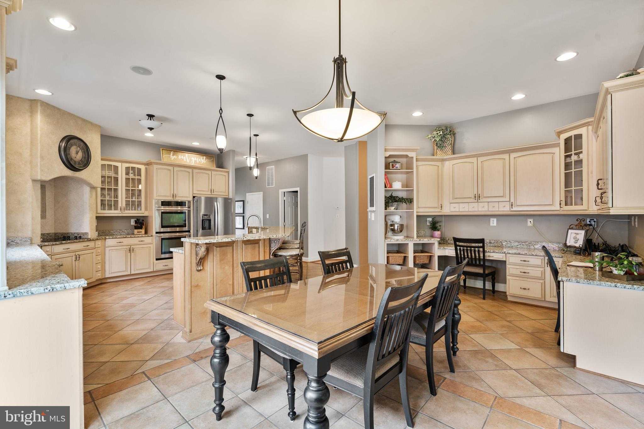 3120 Lacrosse CT photo 38