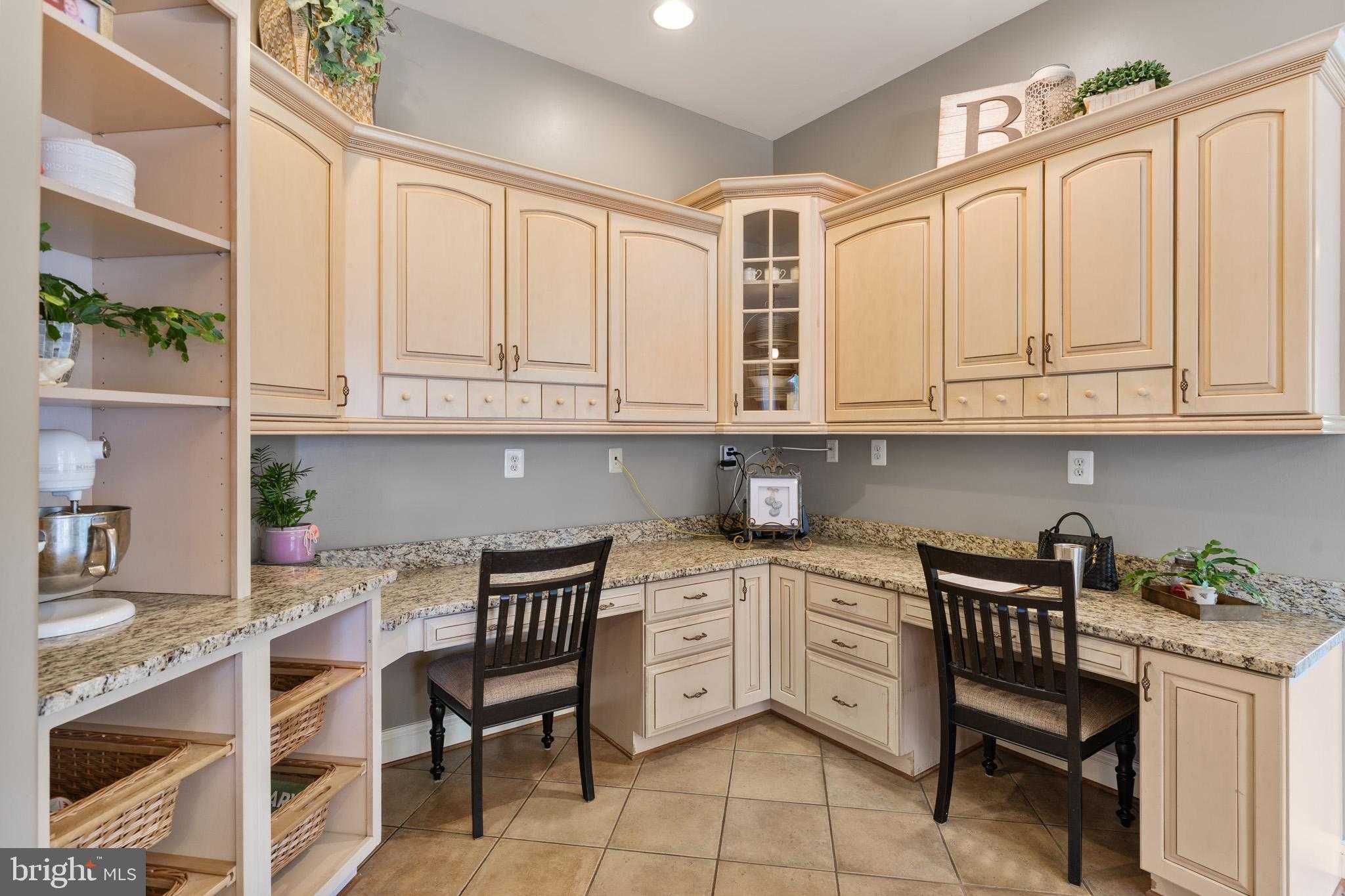 3120 Lacrosse CT photo 39