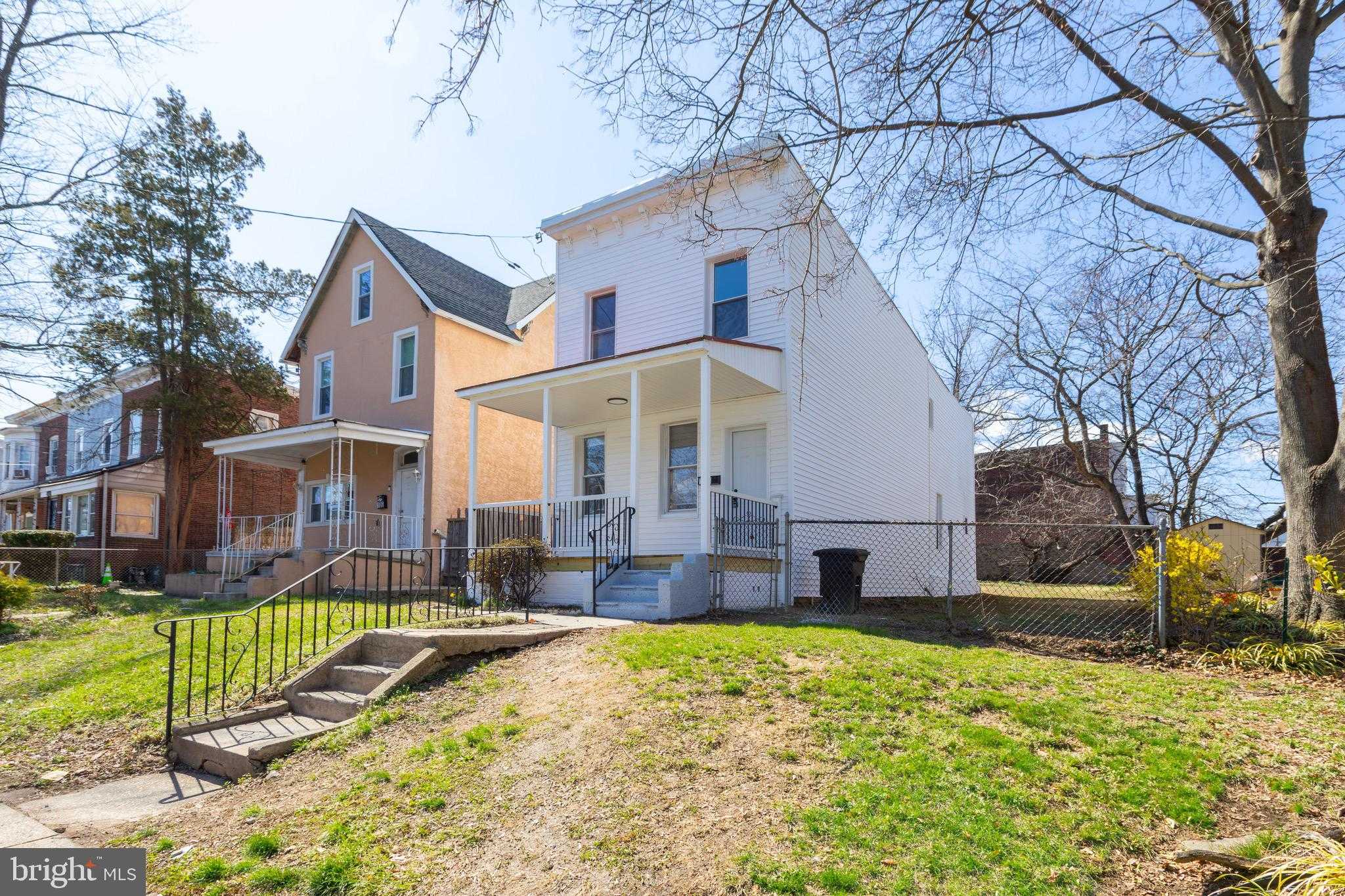 108 N 6th St photo 2