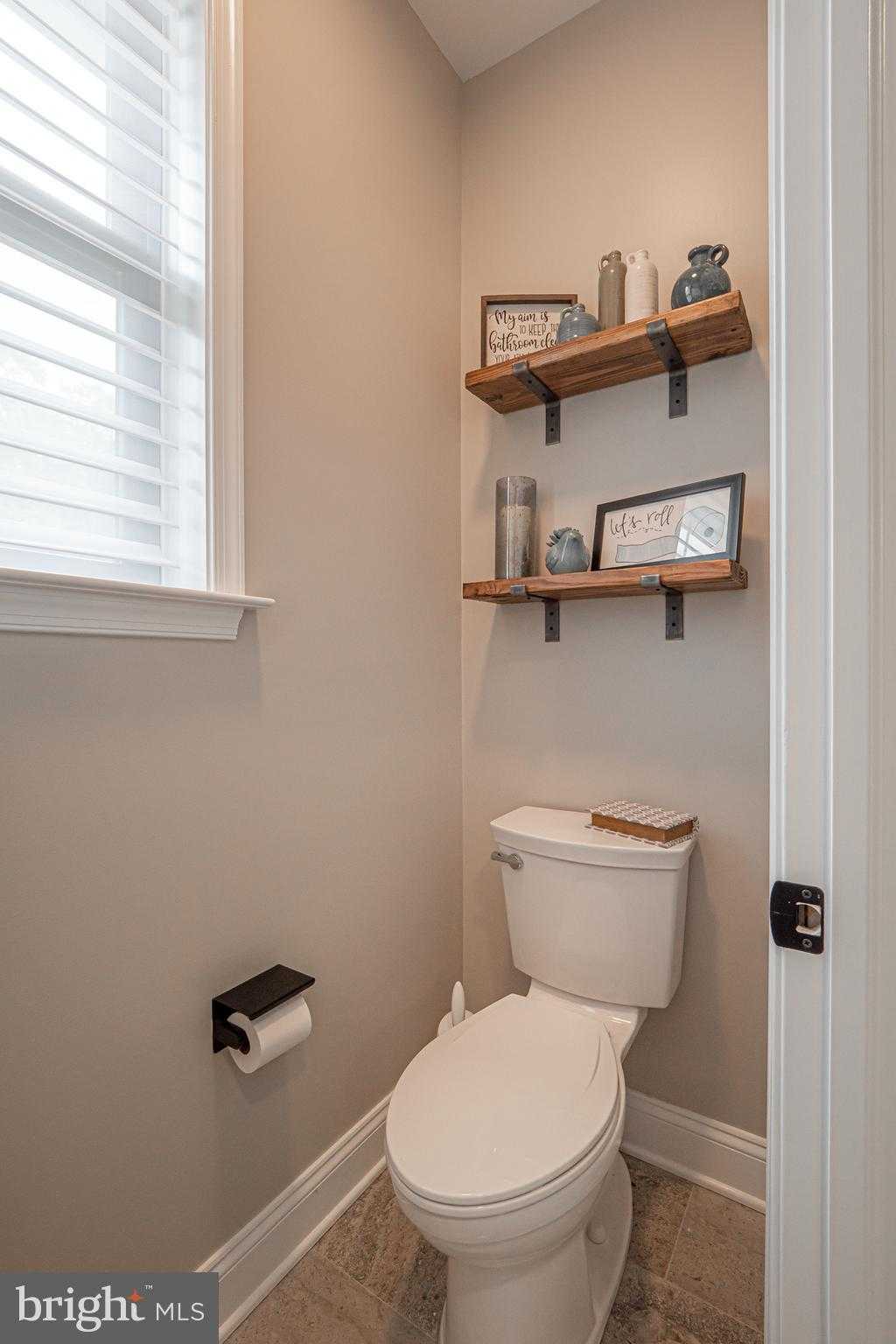 8 Timber Ln photo 25