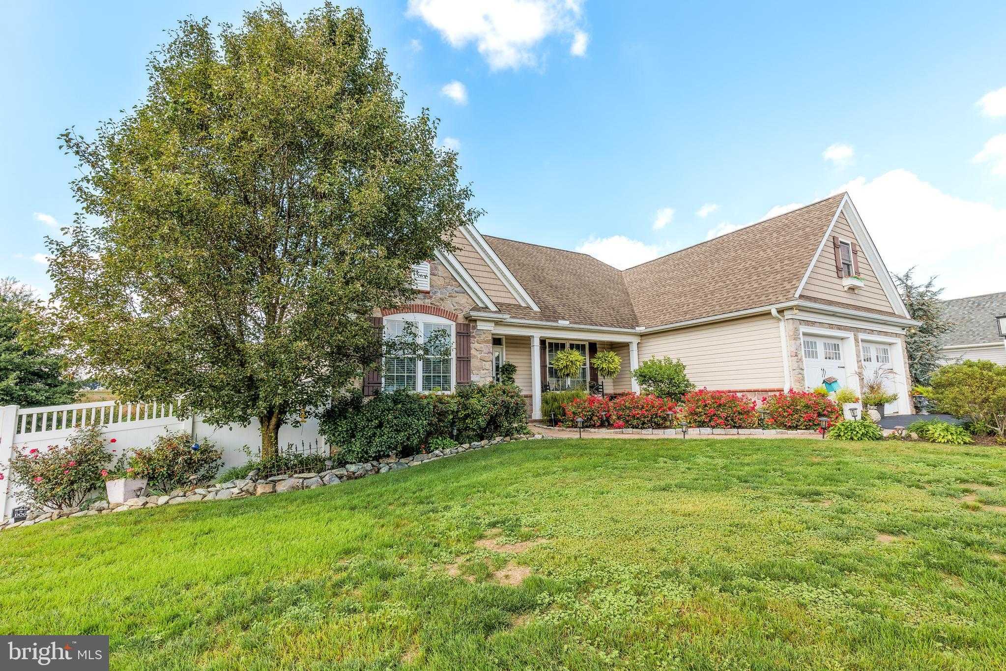 132 Creekview Dr photo 3