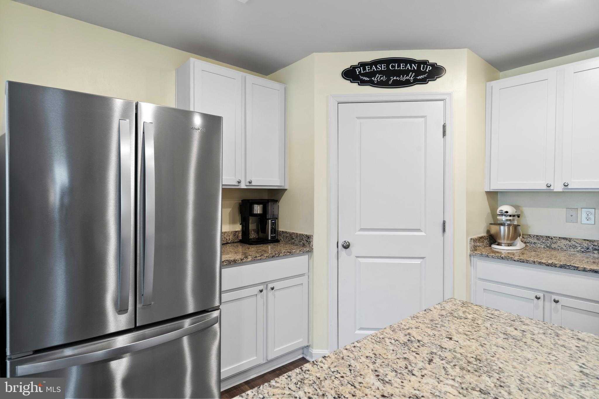 287 Aylesbury Ln photo 16