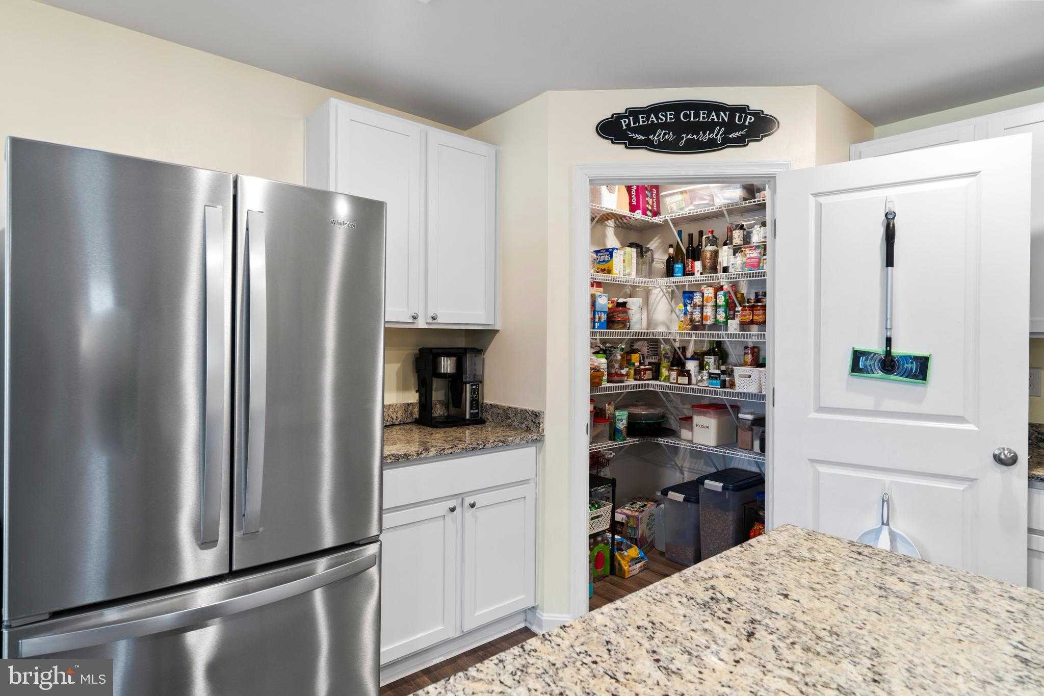 287 Aylesbury Ln photo 17