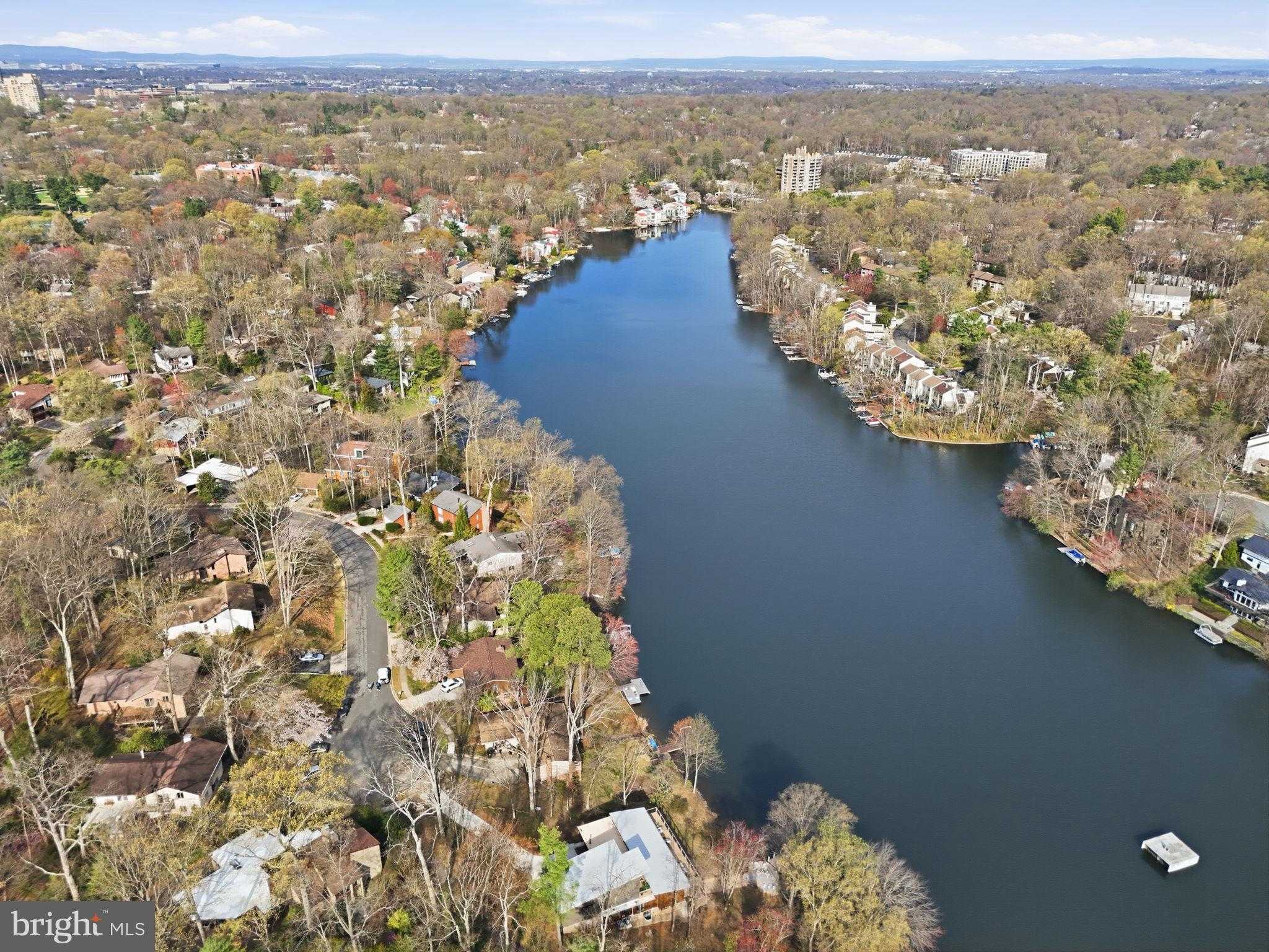 11216 S Shore Rd photo 8