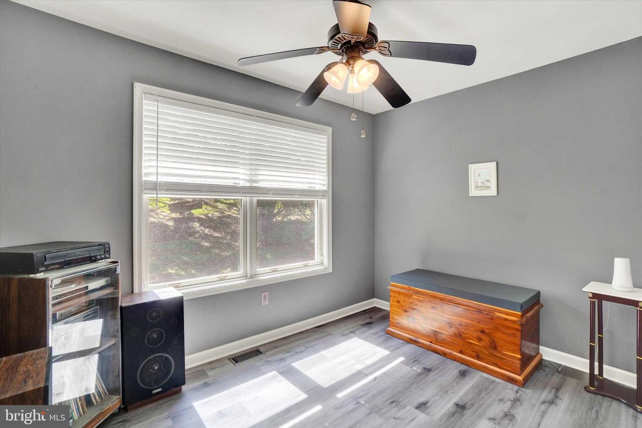 116 West CT photo 17