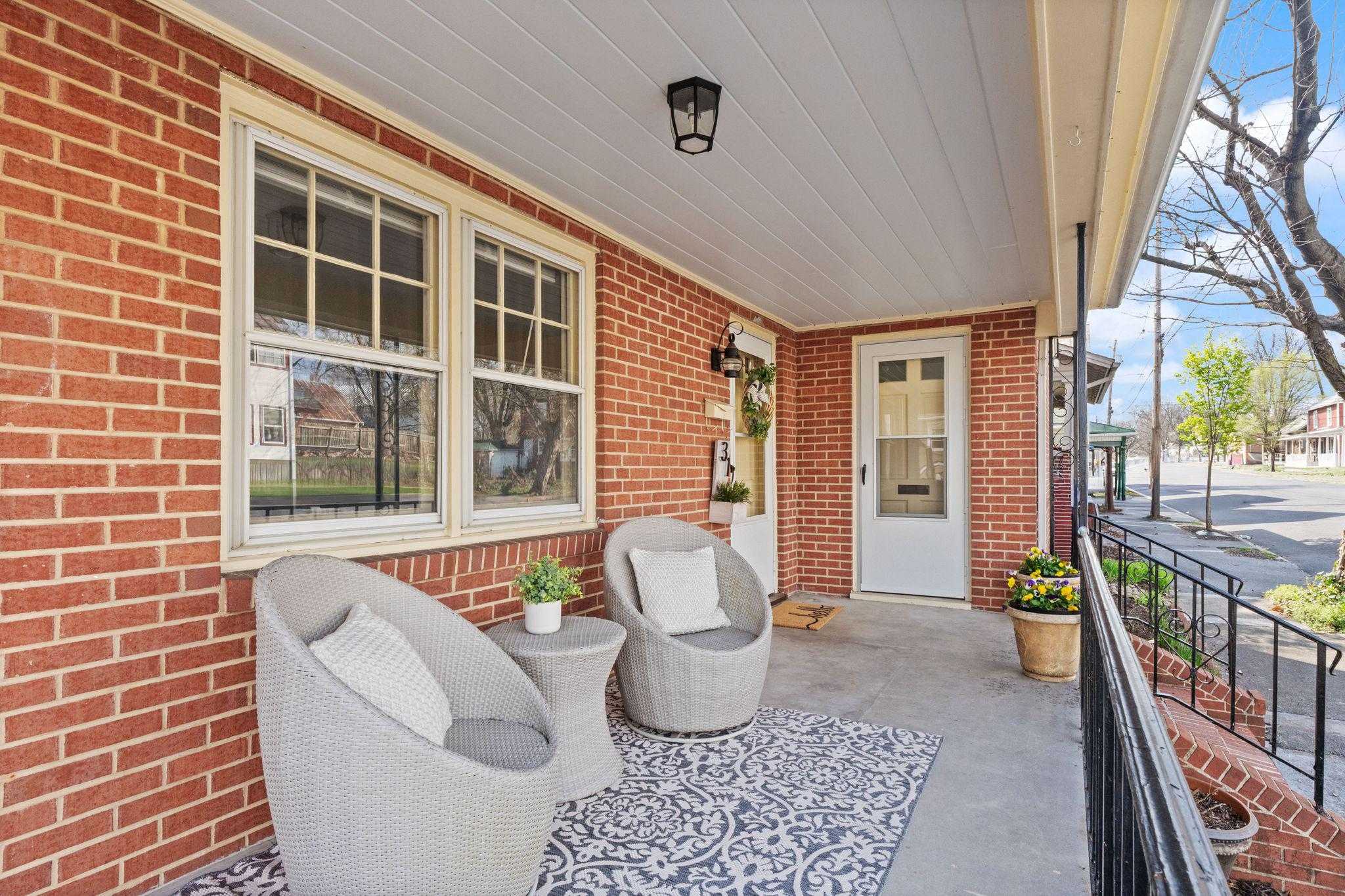 31 E Germain St photo 5