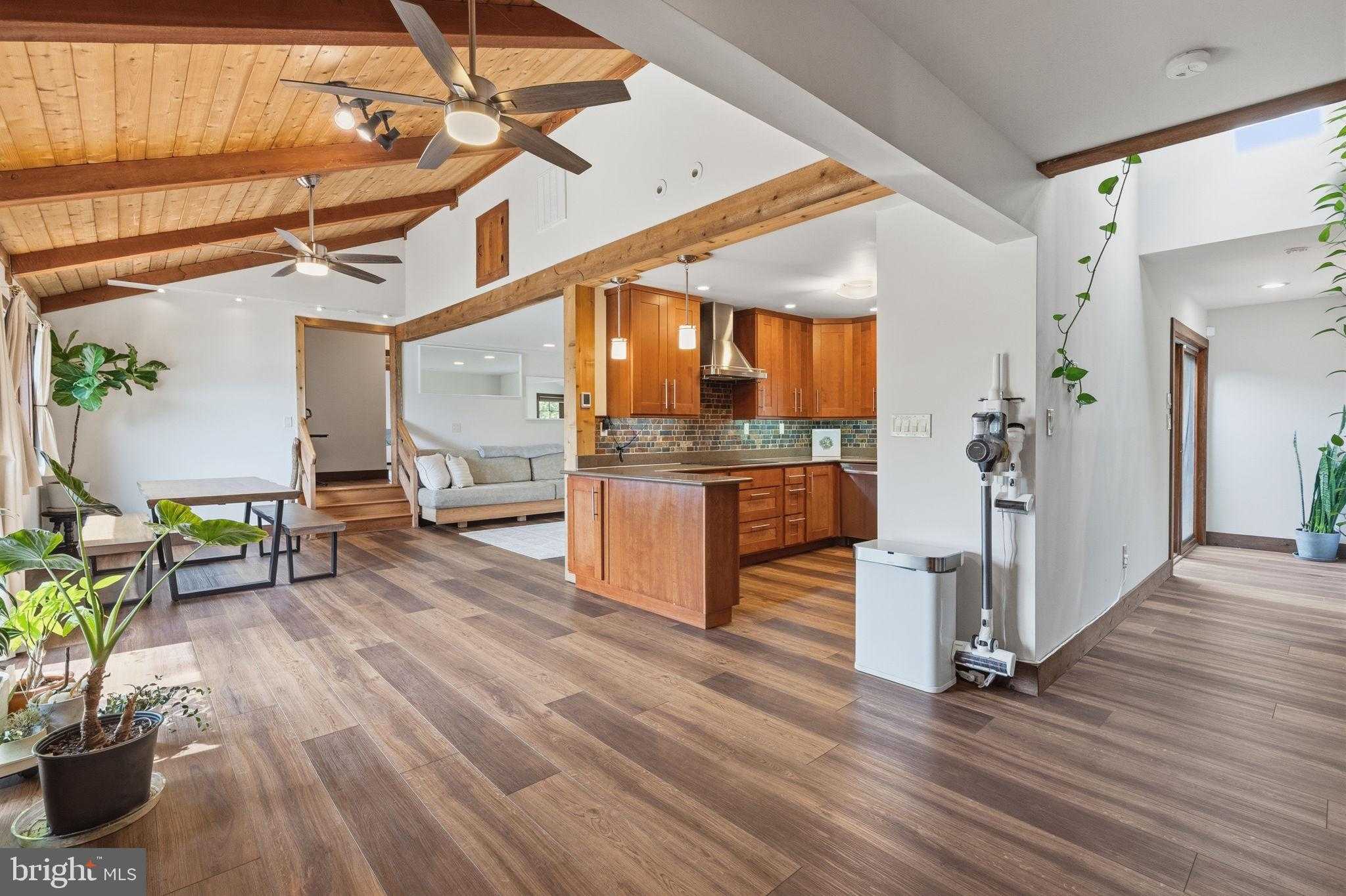 13 W Indian Ln photo 9