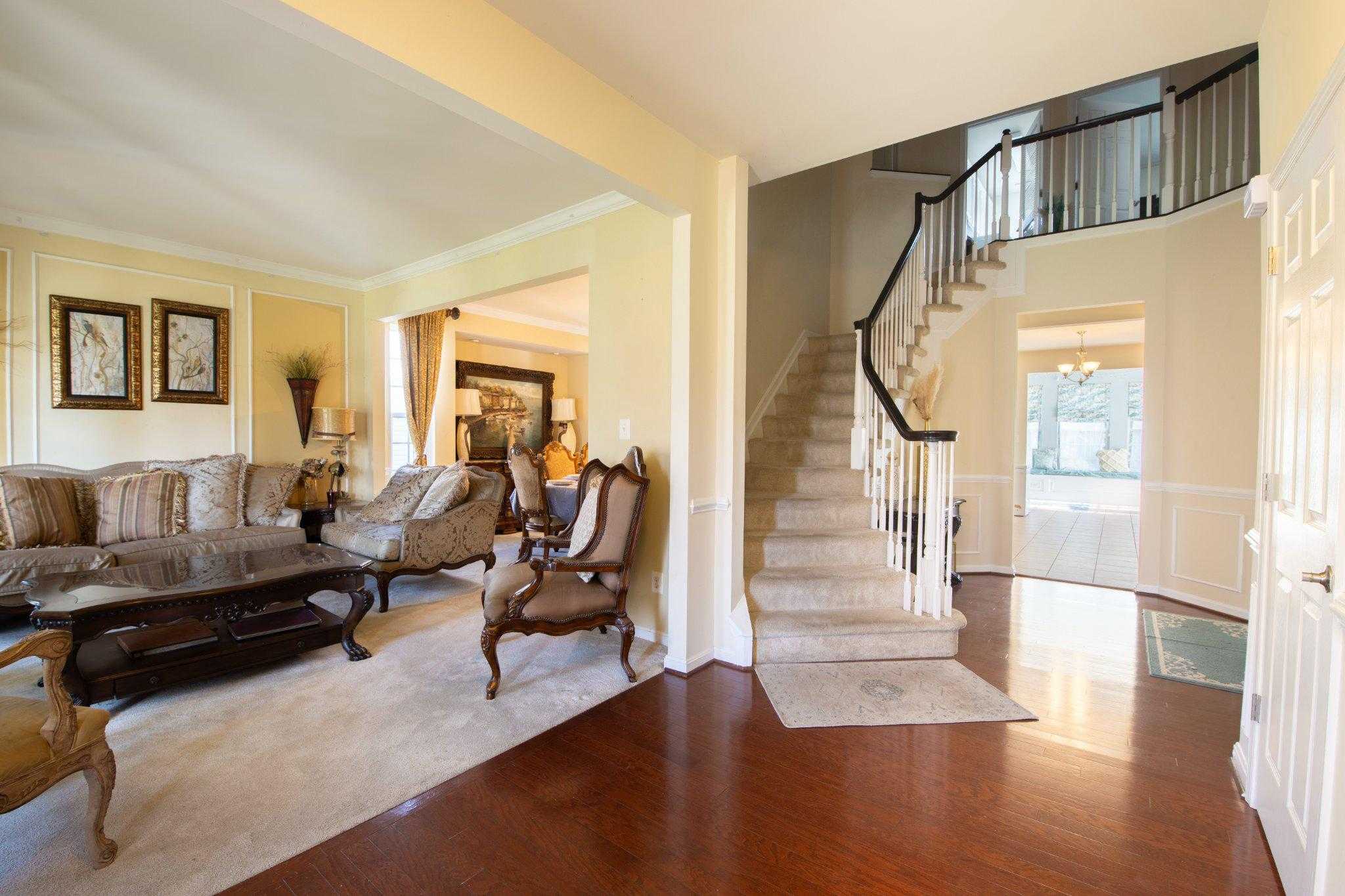 826 Tiffany Trl photo 7