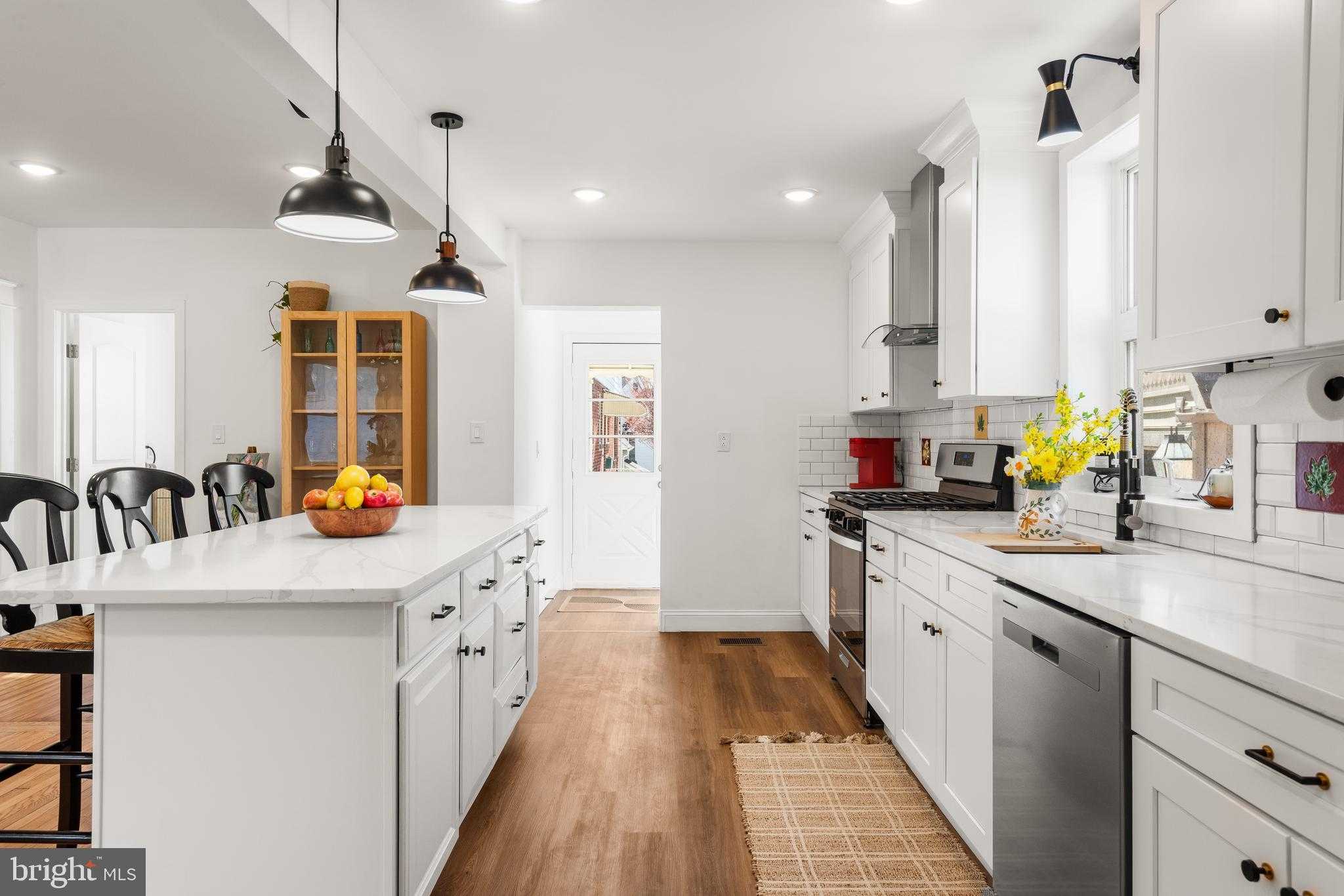 606 Valley Rd photo 15