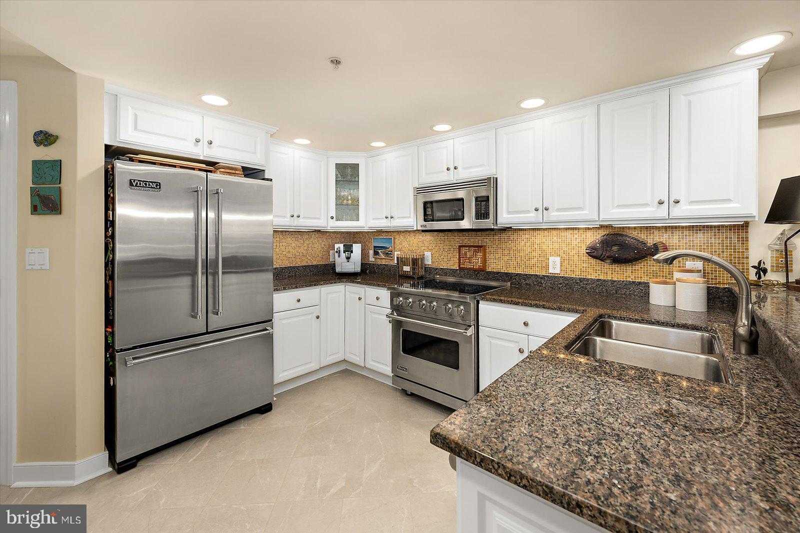 5901 Atlantic Ave photo 10