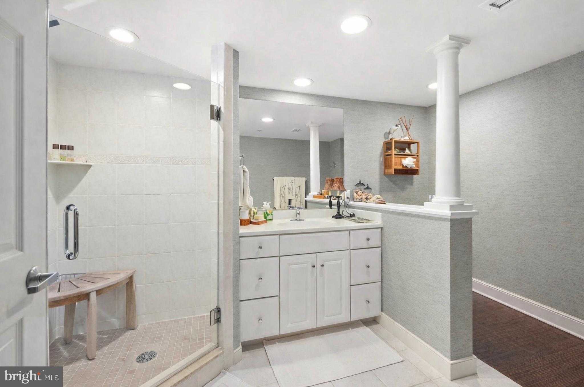 5901 Atlantic Ave photo 33