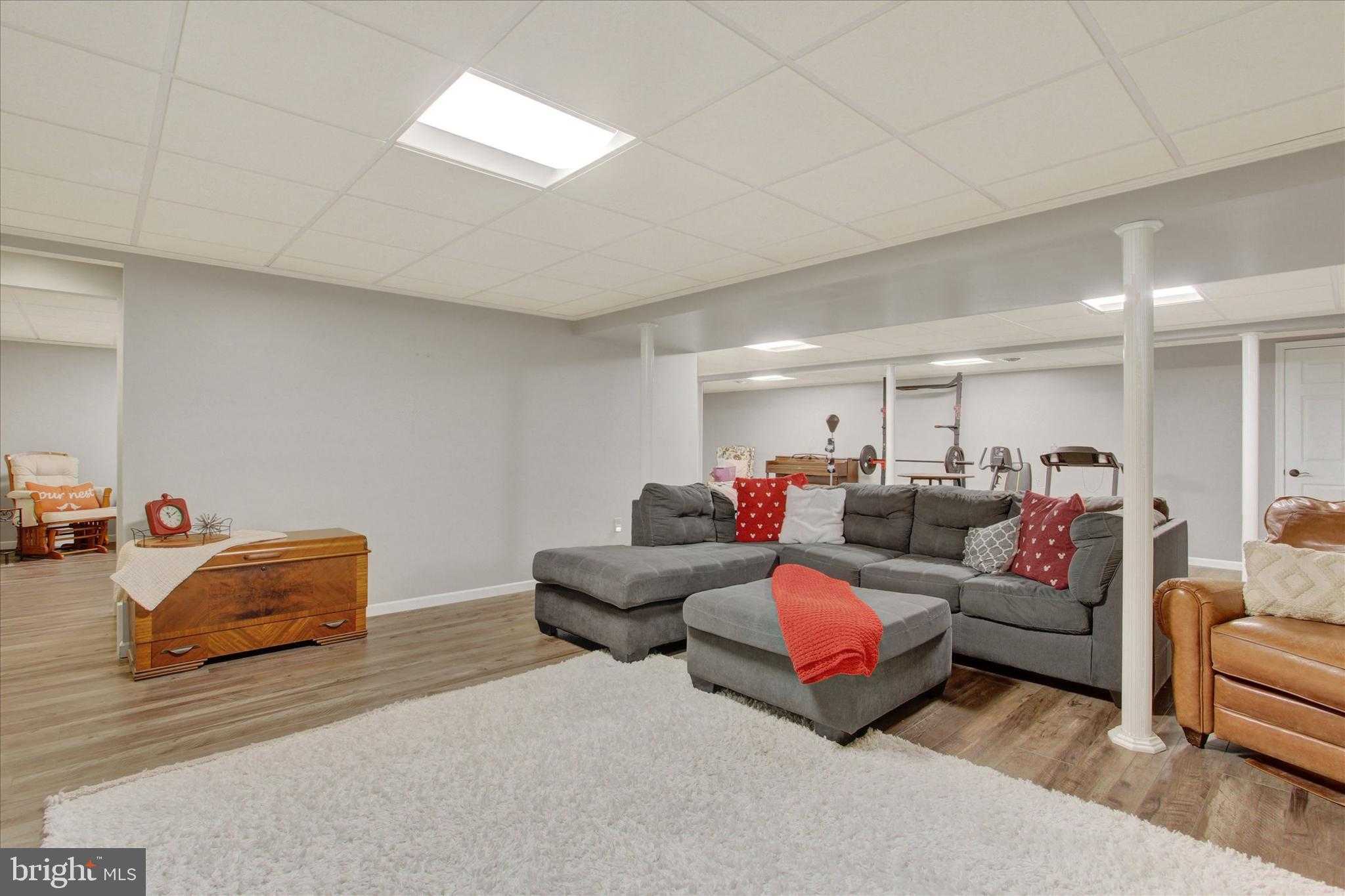 266 Fairview Dr photo 31