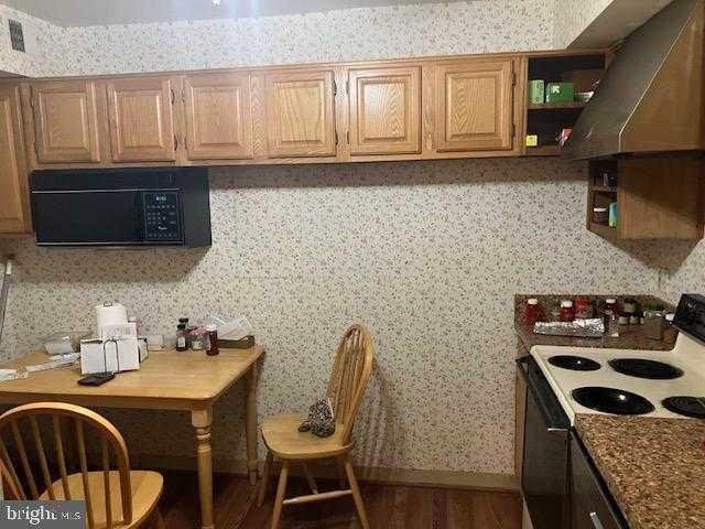 11315 Commonwealth Dr photo 4