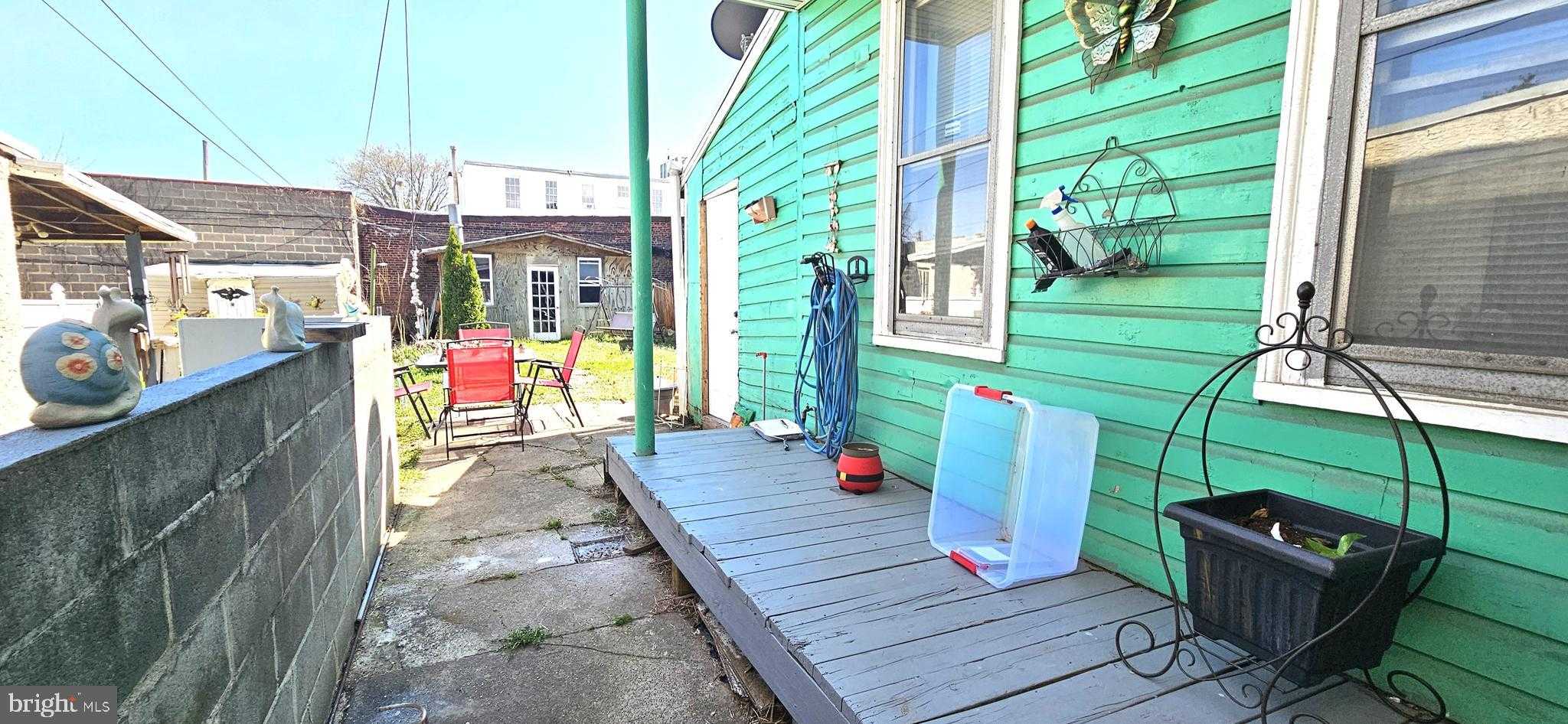 4535 Hedge St photo 22