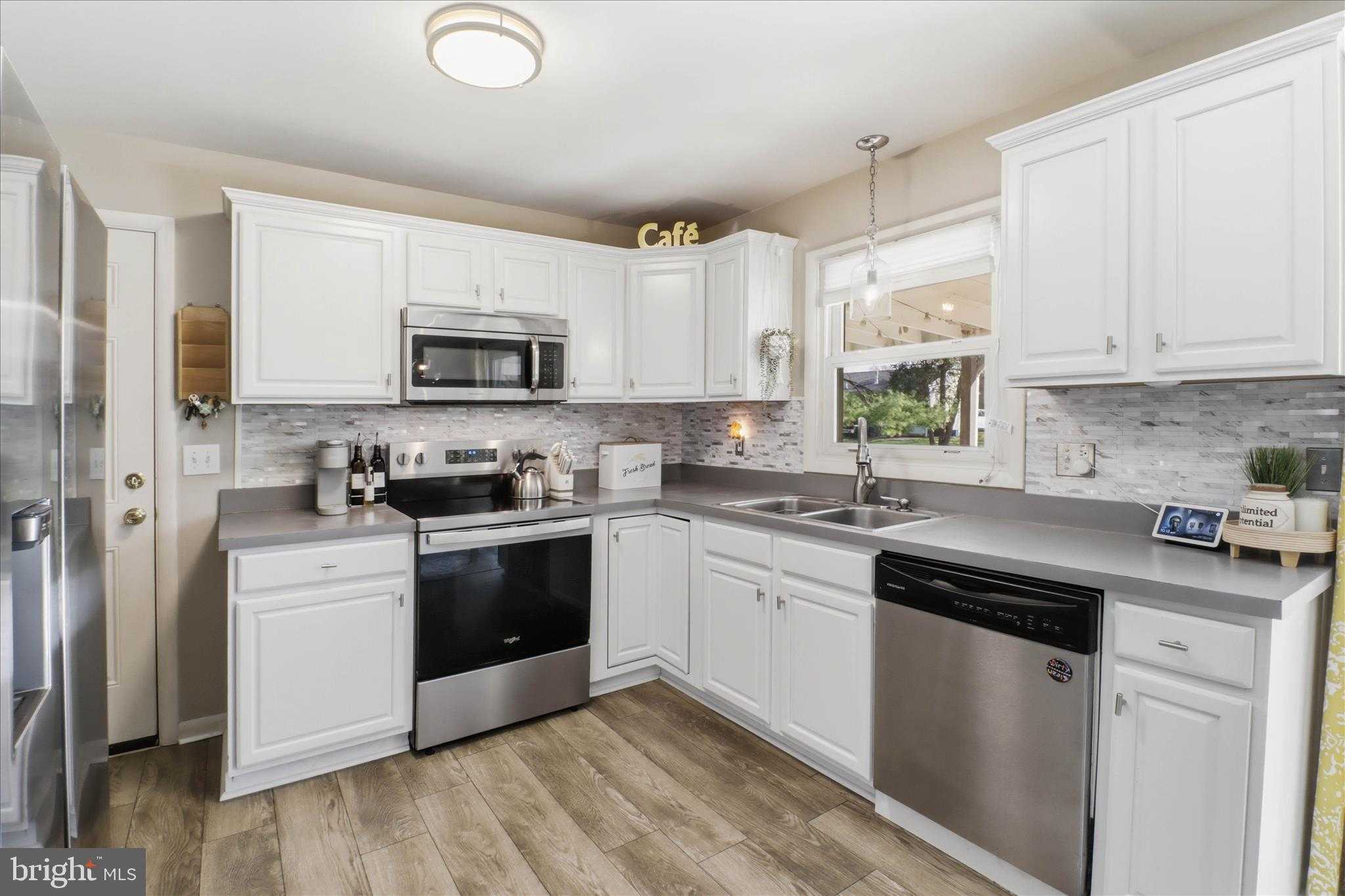 213 Skylark Rd photo 9