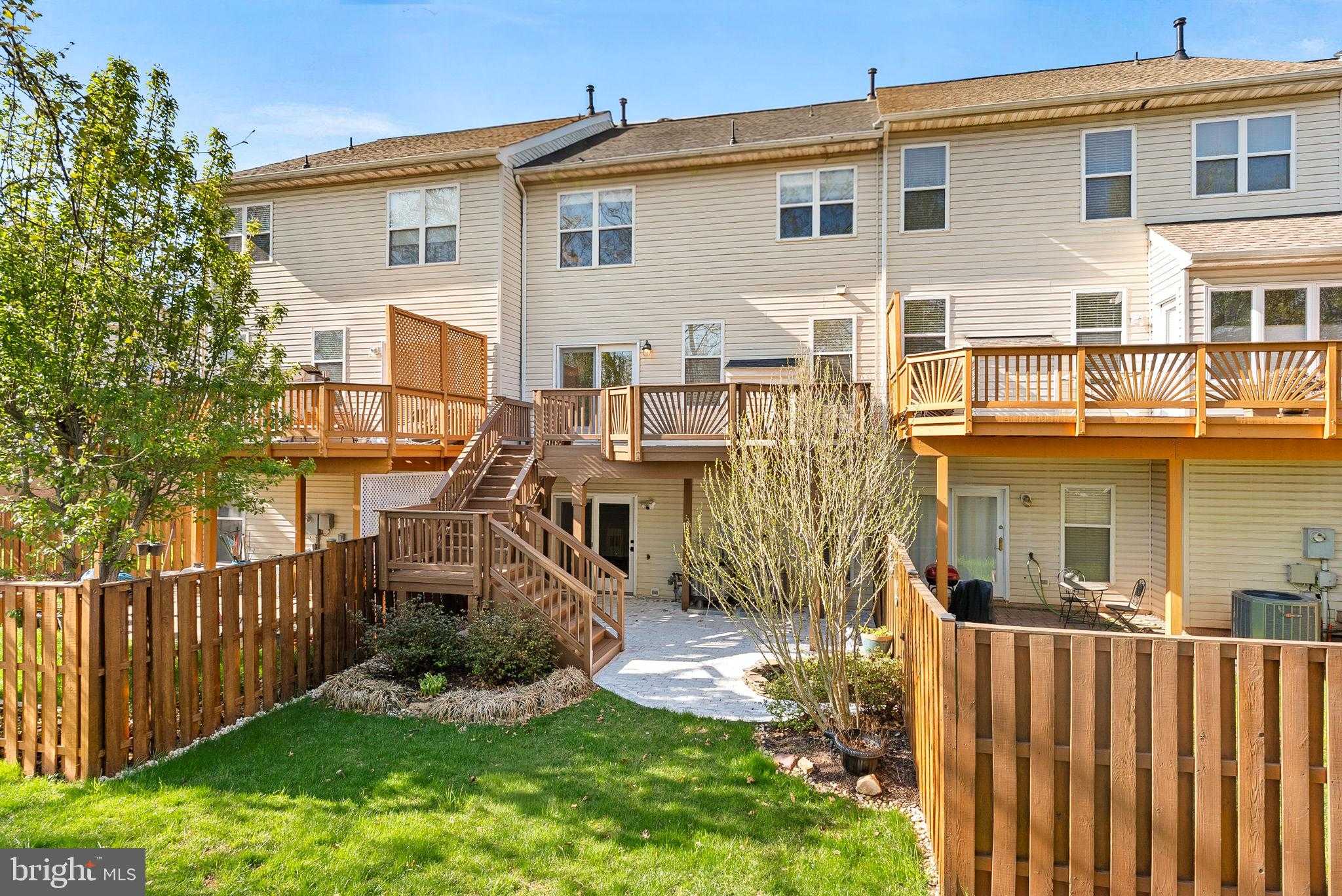 21555 Trowbridge Sq photo 51