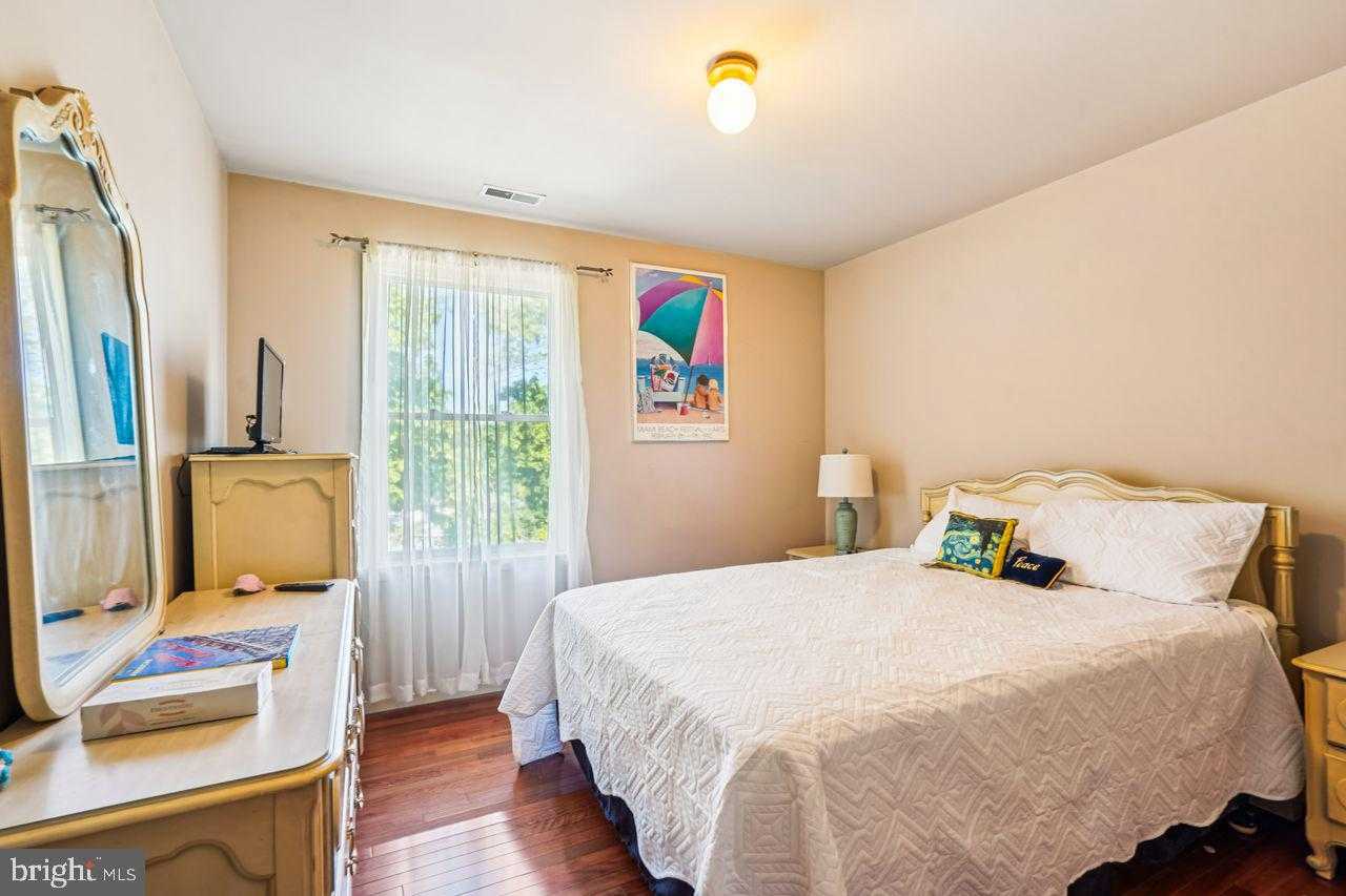 6418 Sligo Mill Rd photo 18