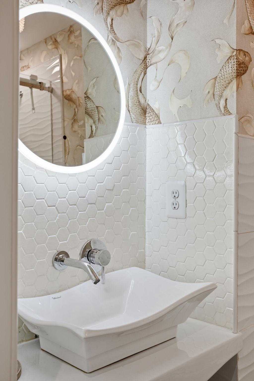 7806 Summit Dr photo 23