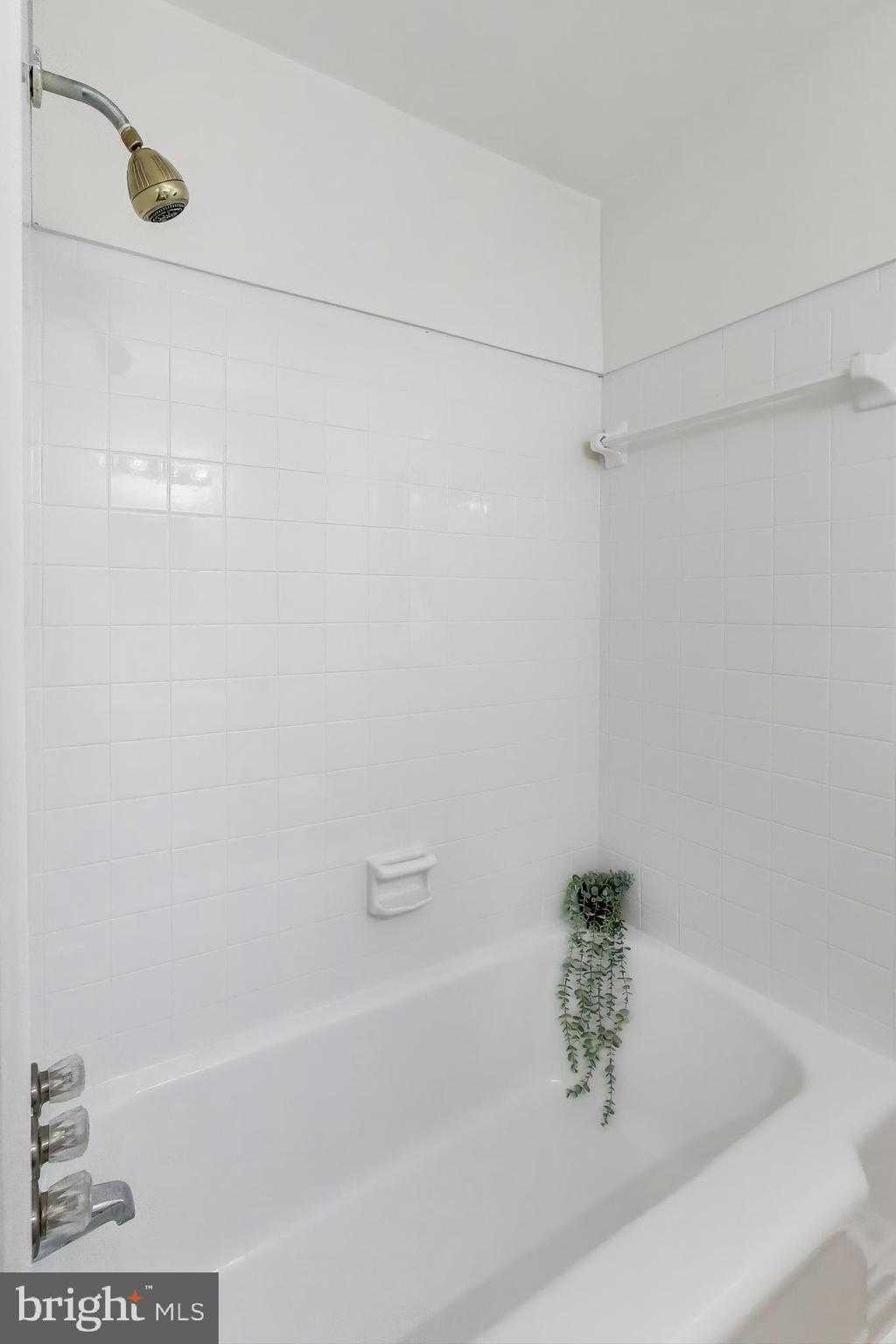 11209 Midvale Rd photo 15