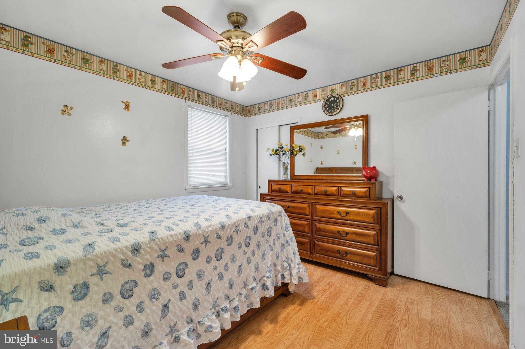 1100 Surrey Rd photo 22