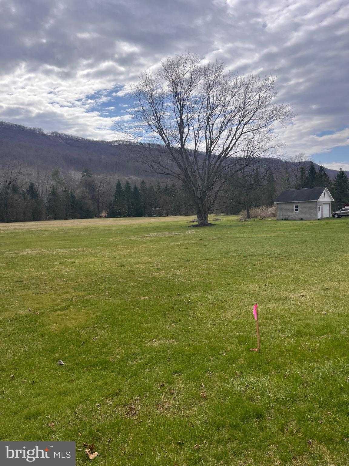 2022 Everett Rd photo 12