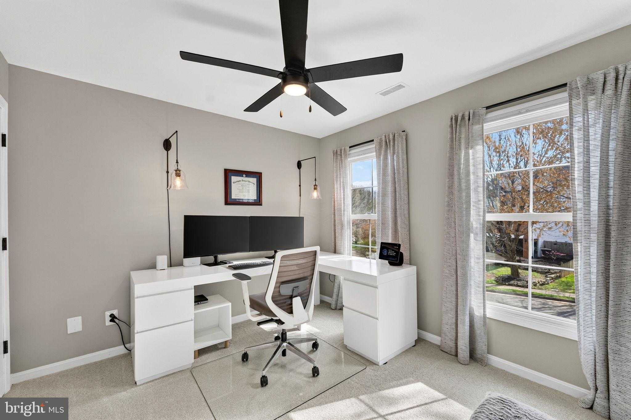 233 Breezewood Dr photo 19