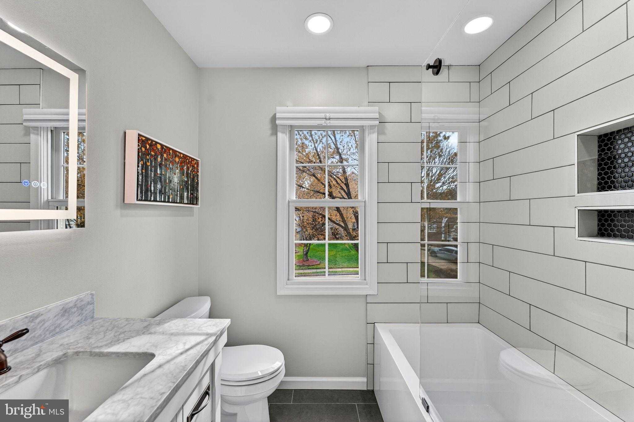 233 Breezewood Dr photo 20