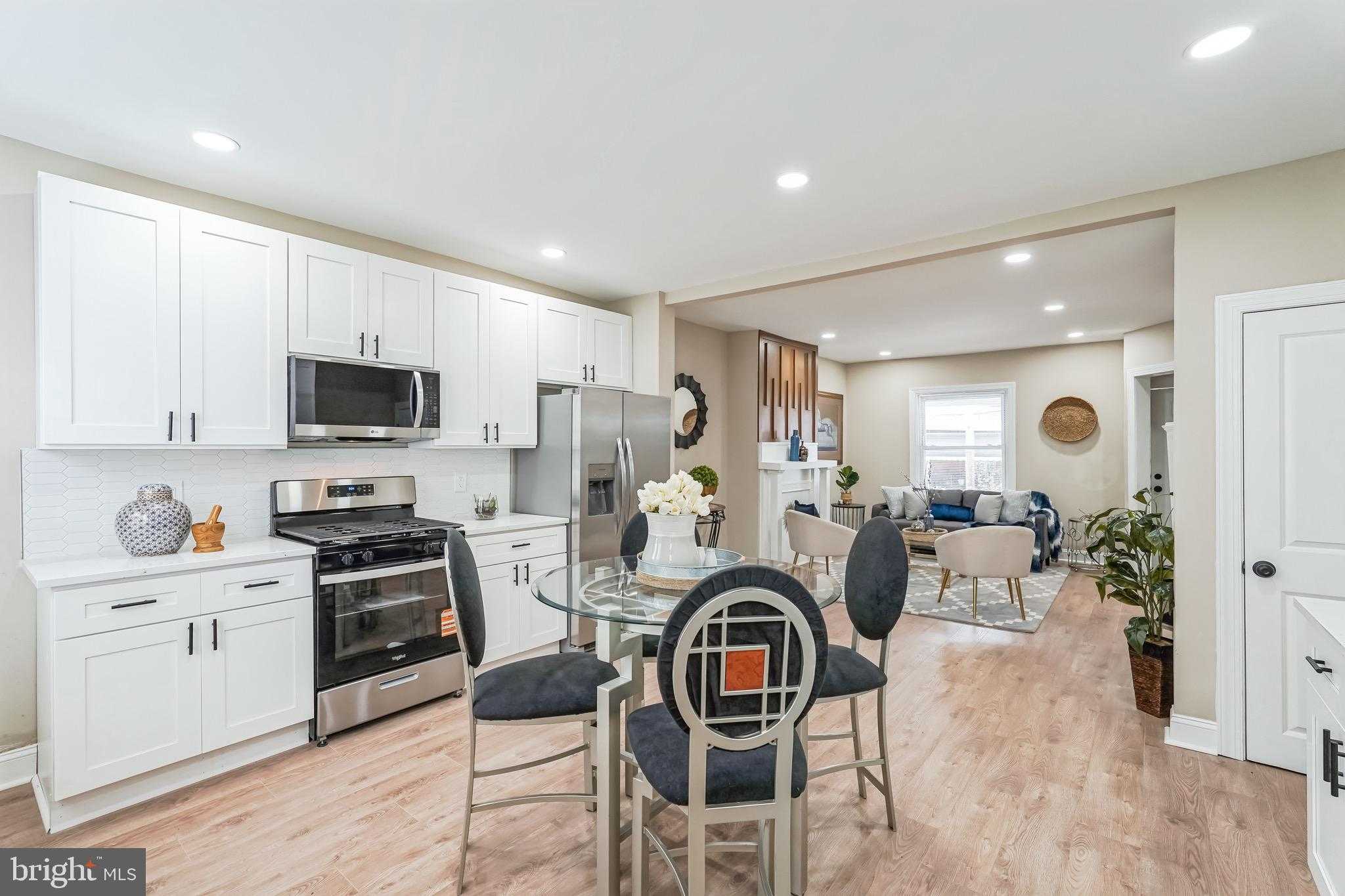 1915 W Airdrie St photo 9