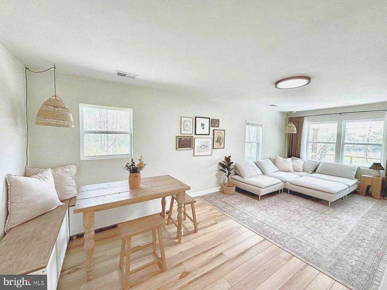 2137 Chapel Way photo 8