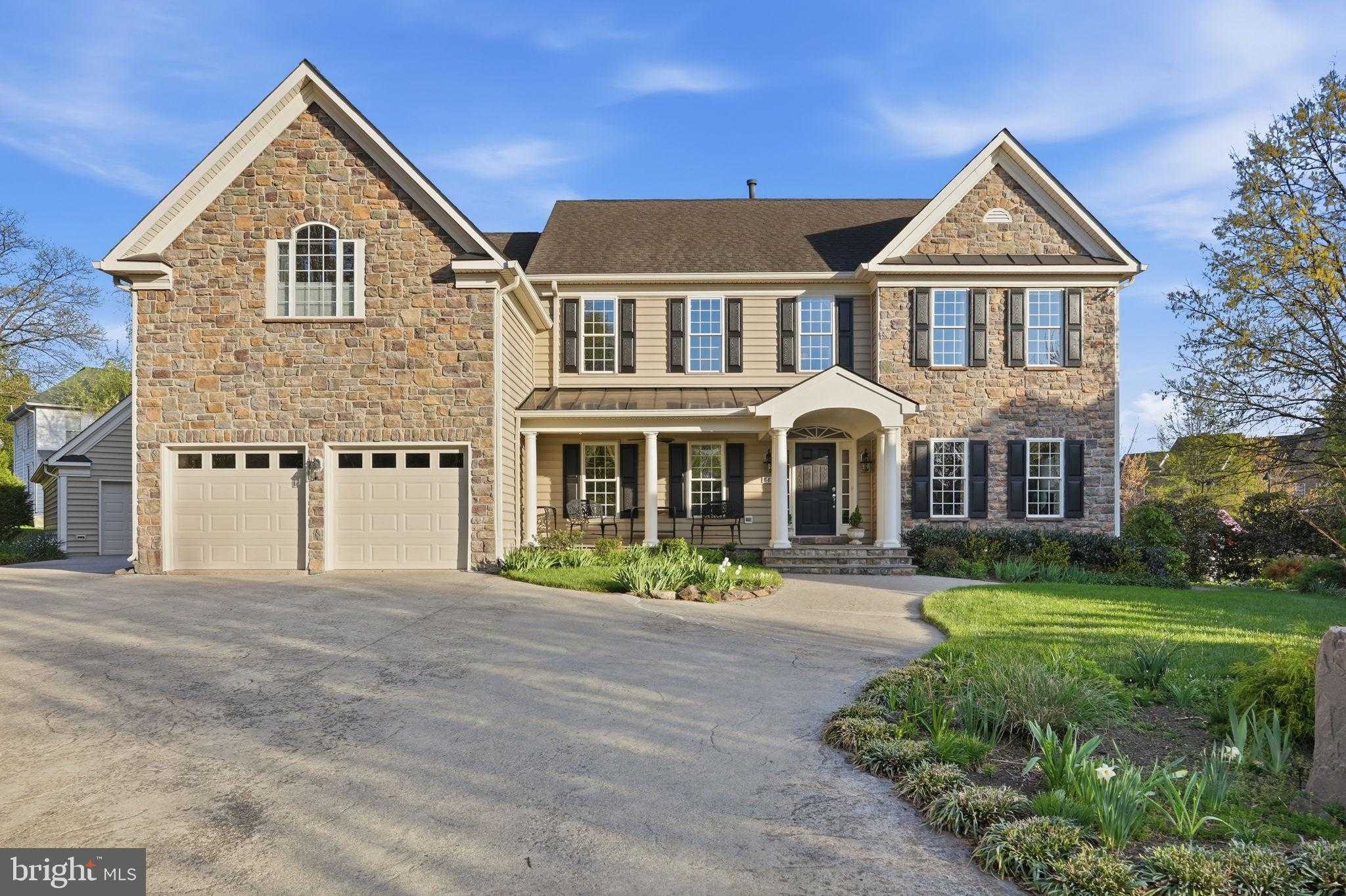 888 Ballou St, Herndon