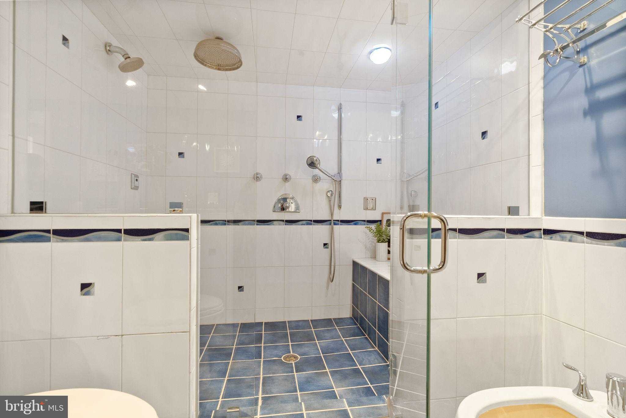 2501 N Nelson St photo 63