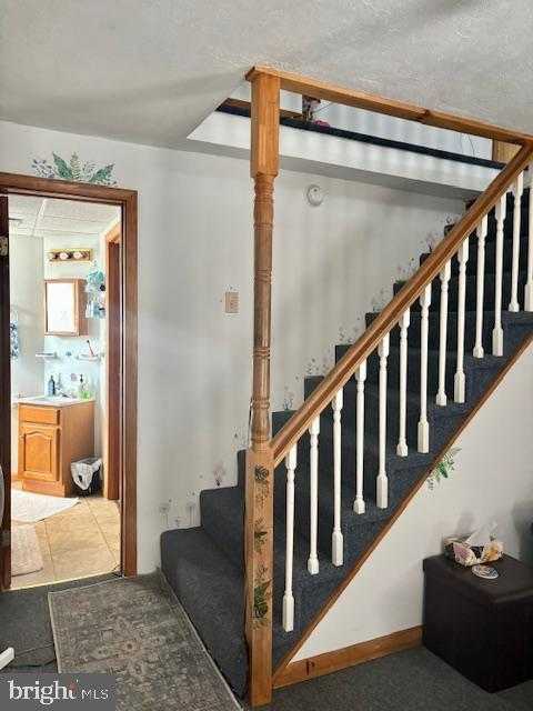 147 W Mechanic St photo 8