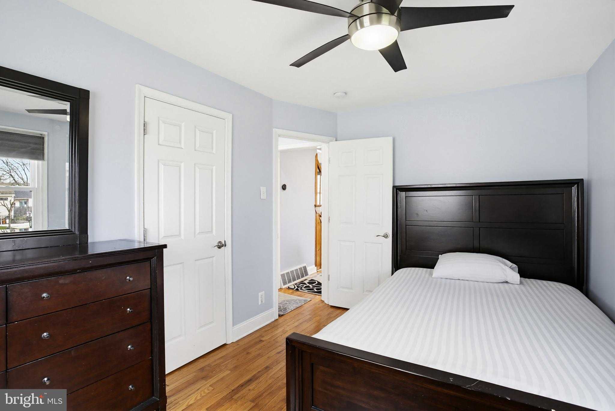 8209 Longpoint Rd photo 17