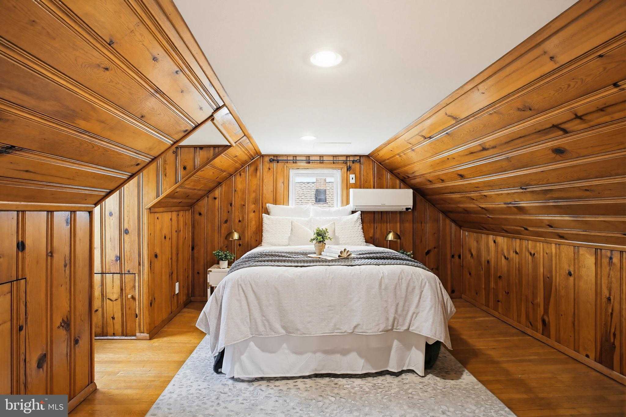 8209 Longpoint Rd photo 22