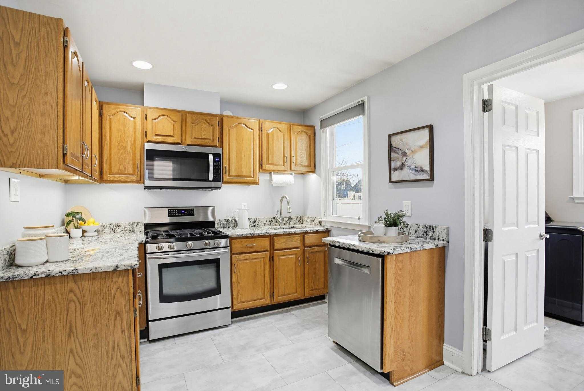 8209 Longpoint Rd photo 7